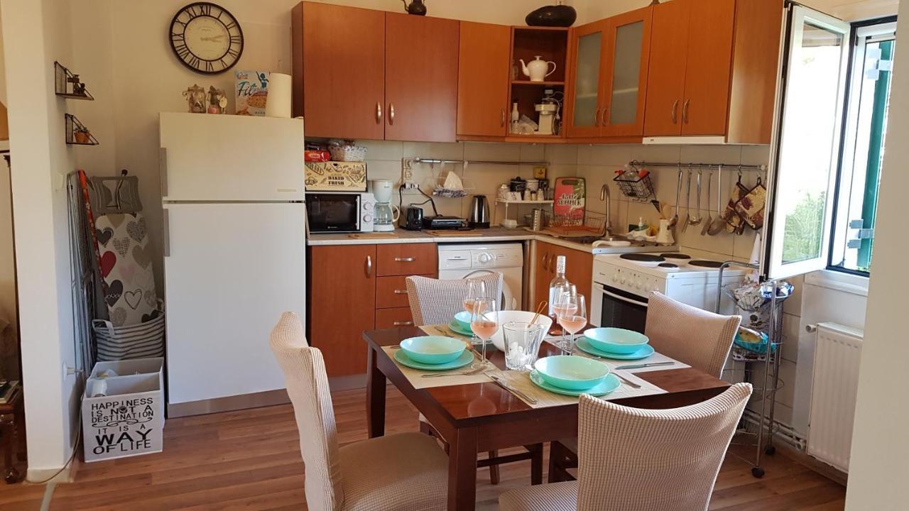 Olga'S Cozy Nest , Apartment In Ano Korakiana. Kültér fotó